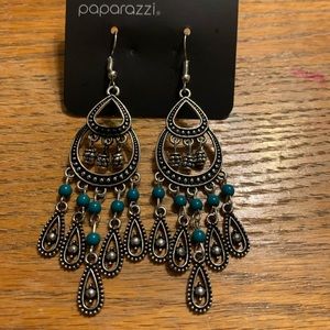 4 for $16 Paparazzi earrings